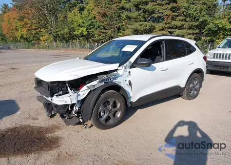 2025 Ford Escape St-Line z USA, uszkodzony, nr VIN 1FMCU9MN7SUB14483